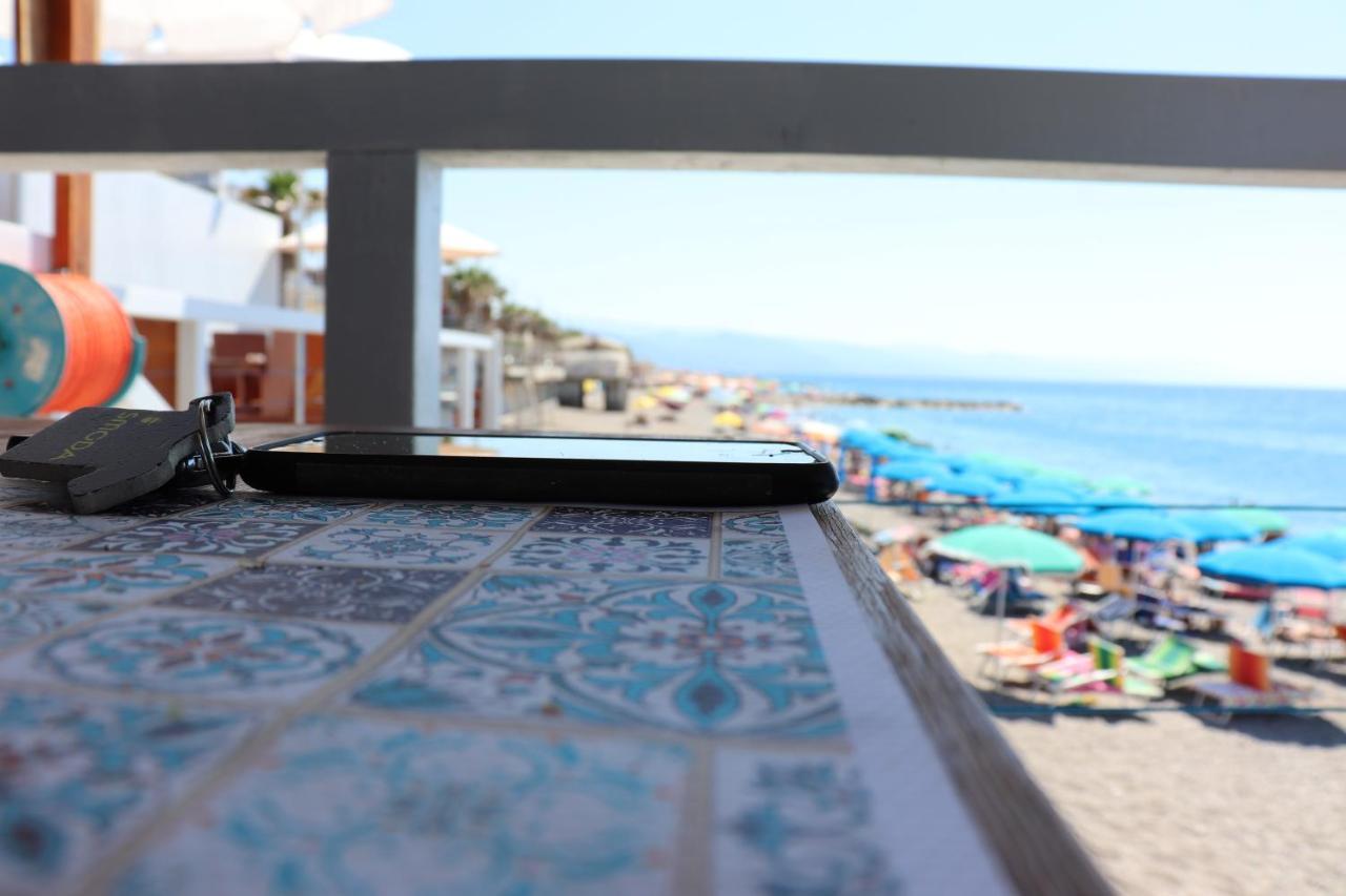 Villa Terrazza Lungomare Caronia Marina Exterior foto